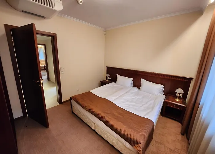 Apartment Luxury Downtown - 150m Lift Gondola Bansko