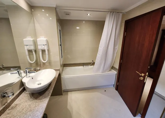 Luxury Downtown - 150m Lift Gondola Banszko